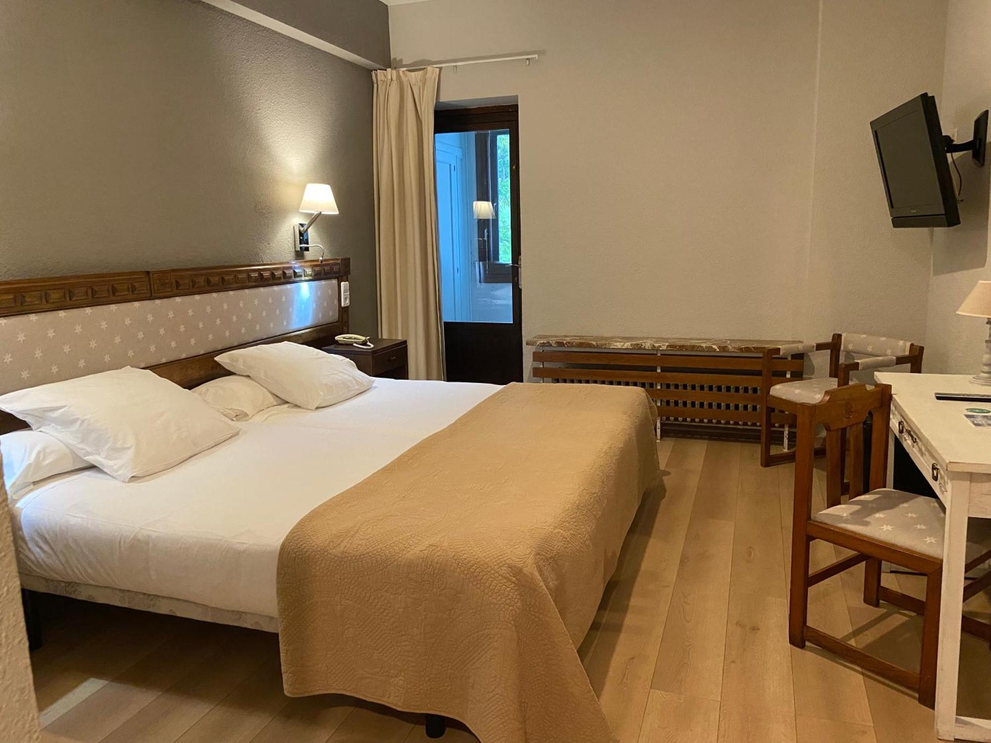 Hotel Edelweiss Канданчу Номер фото